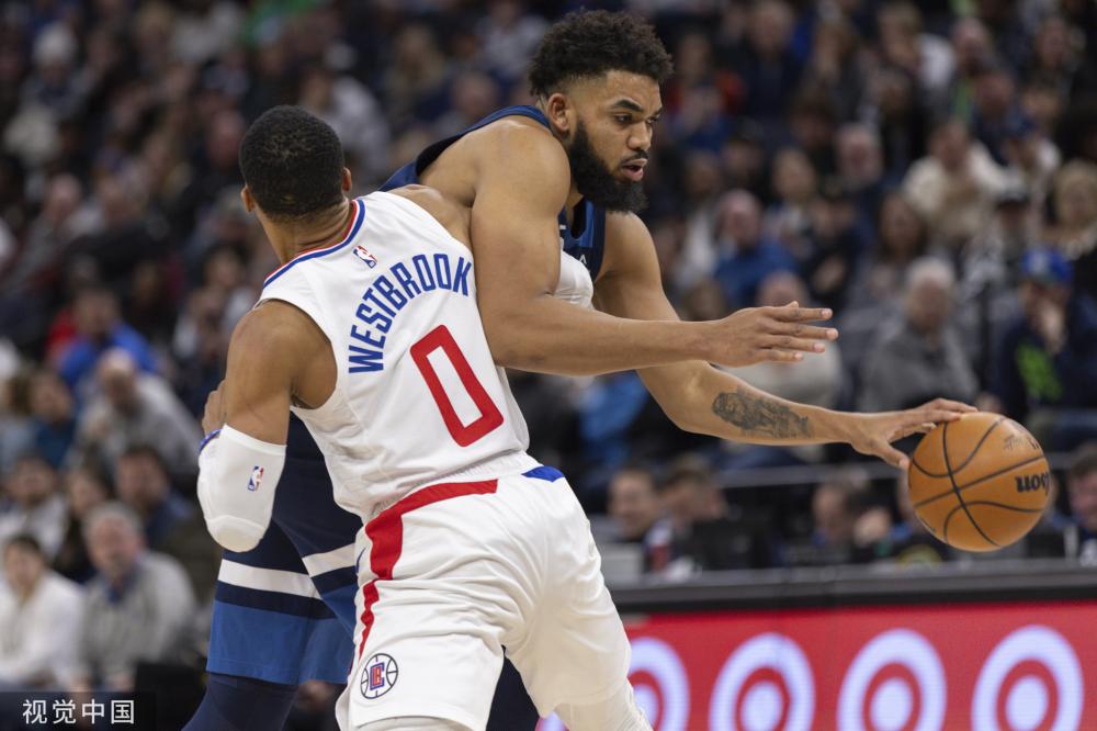 龄层的舞台 龄层的舞台