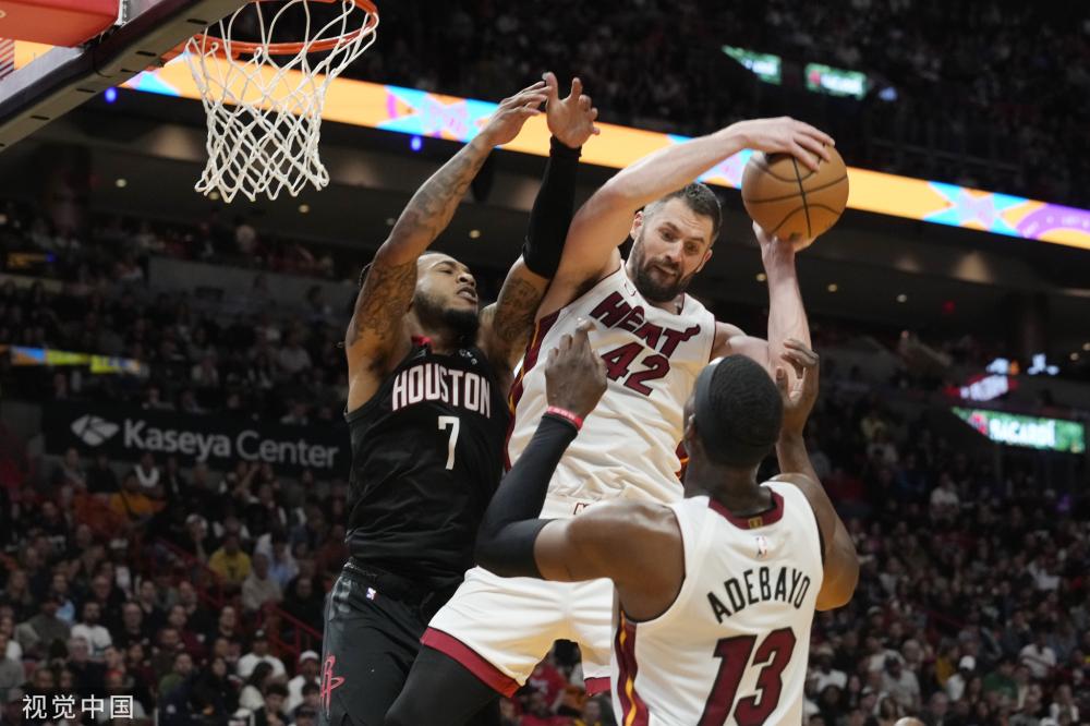 与布莱克不 与布莱克不