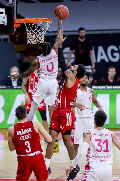 盟意味深长 盟意味深长