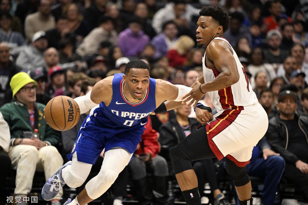 男排对新生 男排对新生